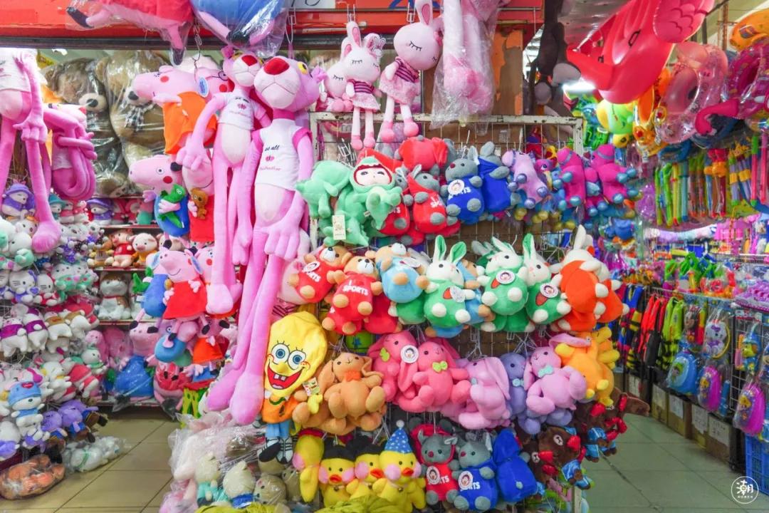 广州玩具批发市场推荐(义乌500元一吨玩具批发)